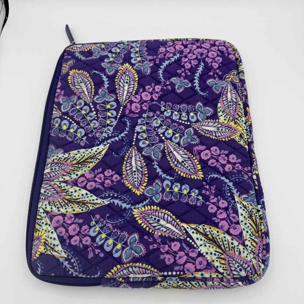 Vera Bradley Laptop Sleeve Floral Paisley Design Purple Quilted Zipper 11 x 14"